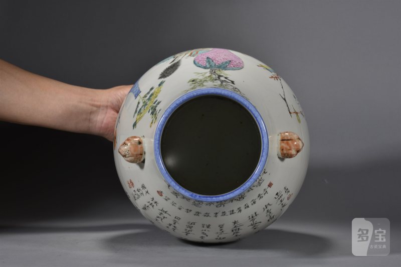 清光绪 张吟浦浅绛彩博古清供图象耳尊 - 图7